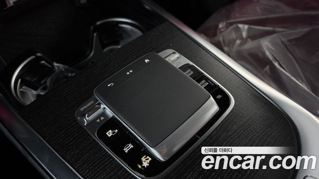 Mercedes-Benz G-Class 2026 — photo 31