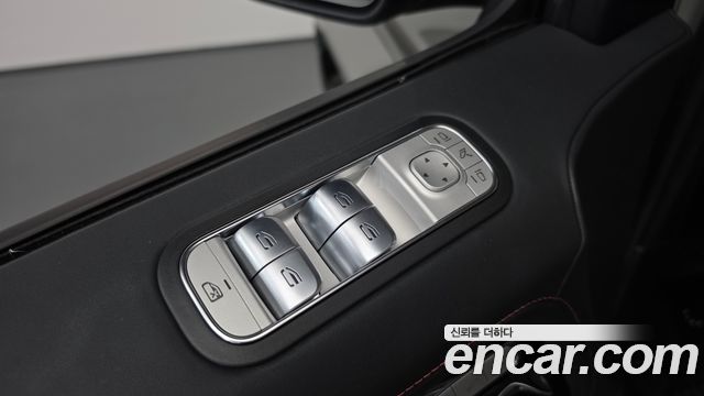 Mercedes-Benz G-Class 2026 — photo 36