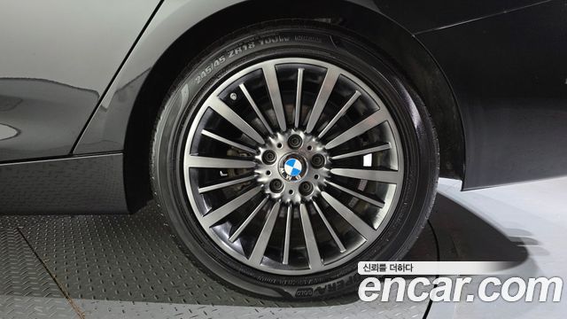 BMW Gran Turismo 2018 — photo 7