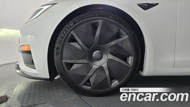 Tesla Model S 2026 — photo 5
