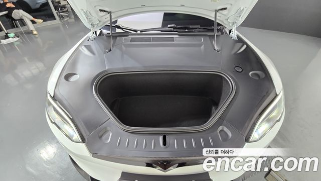 Tesla Model S 2026 — photo 6