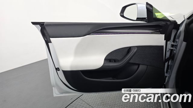 Tesla Model S 2026 — photo 14