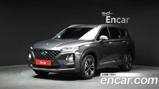 Hyundai Santafe 2019 — photo 1
