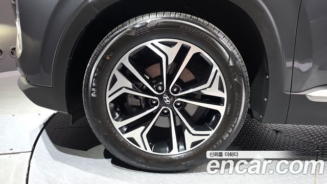 Hyundai Santafe 2019 — photo 5