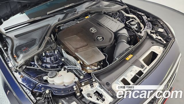 Mercedes-Benz E-Class 2024 — photo 6