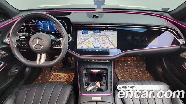 Mercedes-Benz E-Class 2024 — photo 10