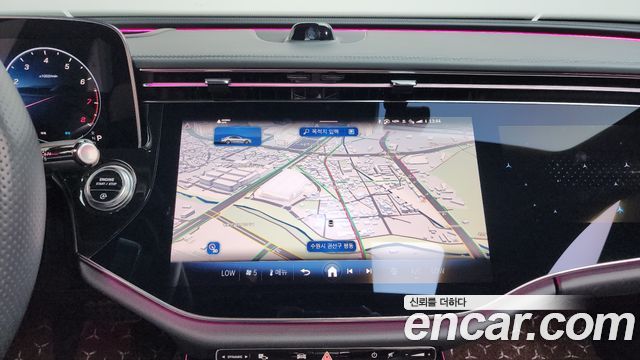 Mercedes-Benz E-Class 2024 — photo 18