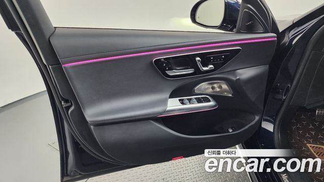 Mercedes-Benz E-Class 2024 — photo 14