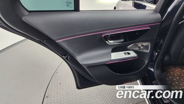 Mercedes-Benz E-Class 2024 — photo 15