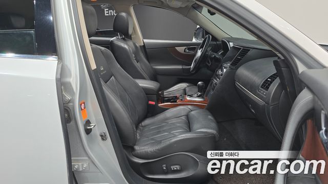 Infiniti FX 2009 — photo 11