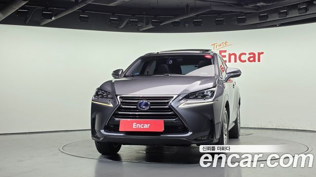 Lexus NX 2017 — photo 3
