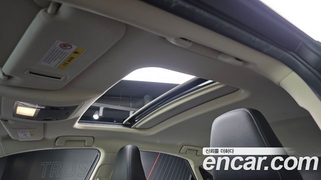 Lexus NX 2017 — photo 16