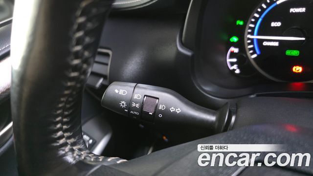 Lexus NX 2017 — photo 17