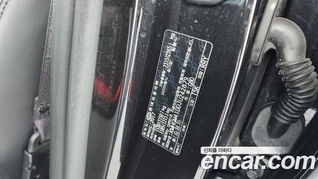 Genesis G80 2018 — photo 25