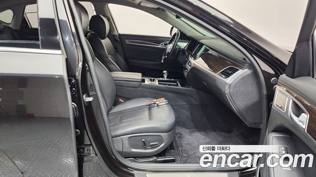 Genesis G80 2018 — photo 16