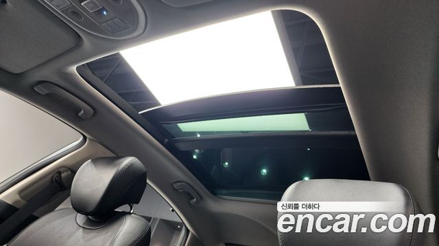 Genesis G80 2018 — photo 30
