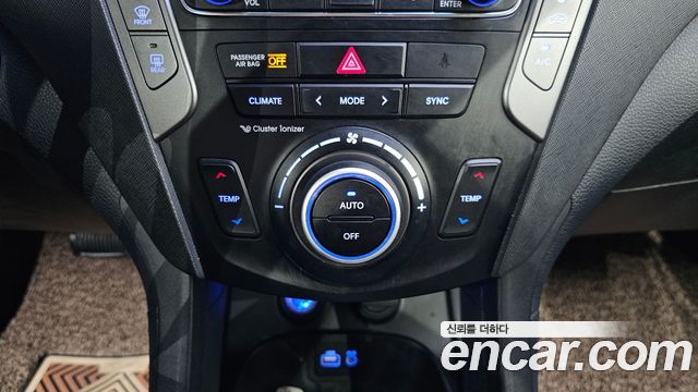 Hyundai Santafe 2017 — photo 23