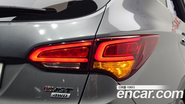 Hyundai Santafe 2017 — photo 9