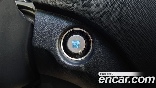 Hyundai Santafe 2017 — photo 28