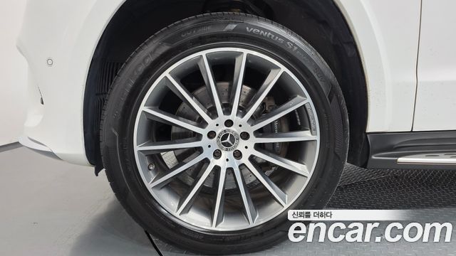 Mercedes-Benz GLS-Class 2019 — photo 5