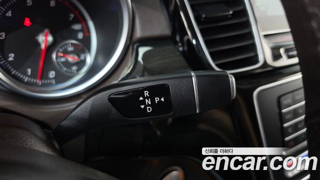 Mercedes-Benz GLS-Class 2019 — photo 12