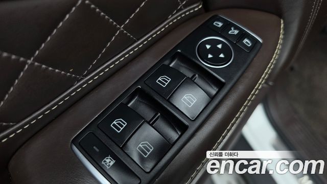 Mercedes-Benz GLS-Class 2019 — photo 30
