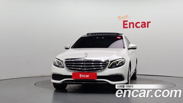 Mercedes-Benz E-Class 2017 — photo 3