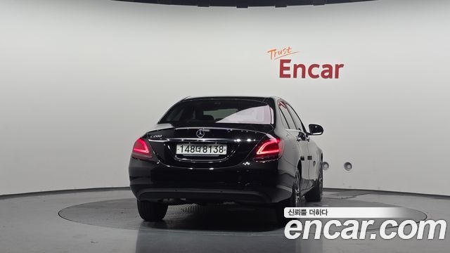 Mercedes-Benz C-Class 2019 — photo 4