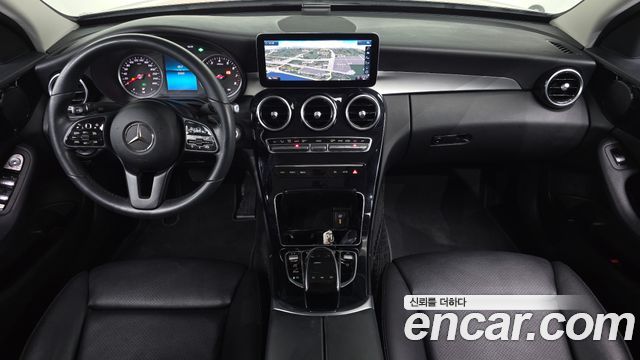 Mercedes-Benz C-Class 2019 — photo 10