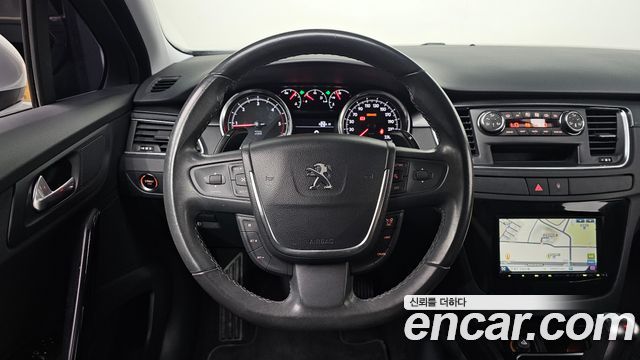 Peugeot 508 2012 — photo 18