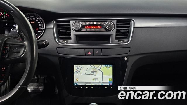Peugeot 508 2012 — photo 19