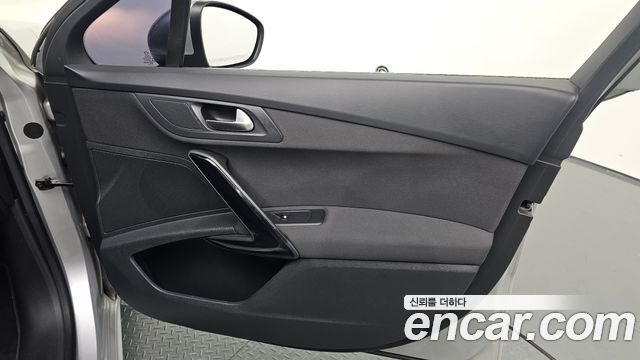 Peugeot 508 2012 — photo 14