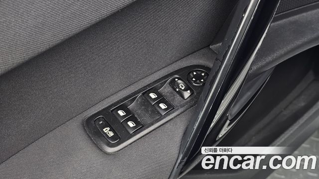 Peugeot 508 2012 — photo 27