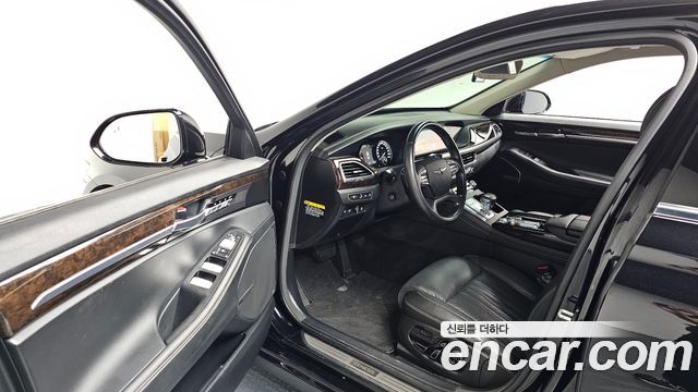 Genesis G90 2019 — photo 13