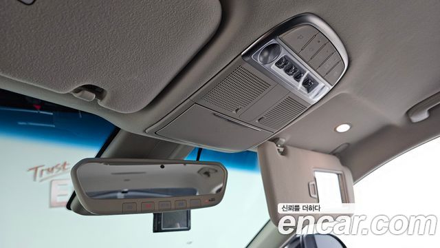 Genesis G90 2019 — photo 23