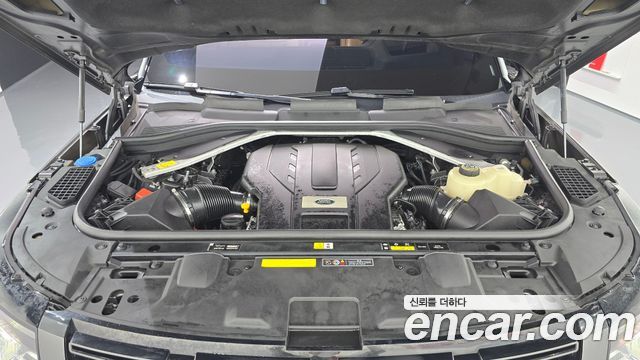 Land Rover Range Rover 2023 — photo 6