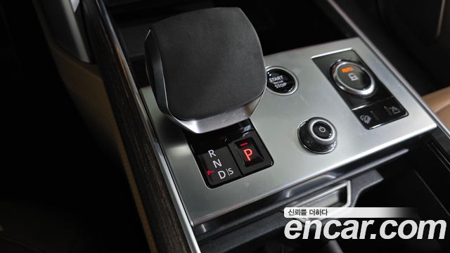 Land Rover Range Rover 2023 — photo 9