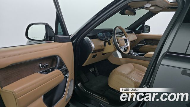 Land Rover Range Rover 2023 — photo 10