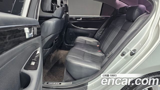 Hyundai Genesis 2014 — photo 17