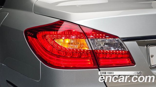 Hyundai Genesis 2014 — photo 9
