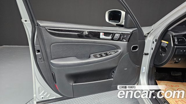 Hyundai Genesis 2014 — photo 14