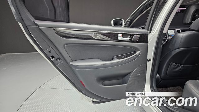 Hyundai Genesis 2014 — photo 15