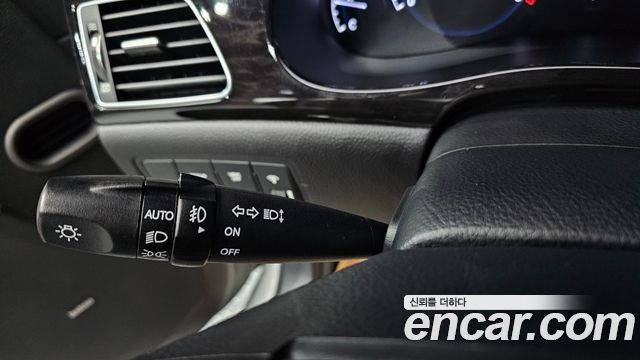 Hyundai Genesis 2014 — photo 27