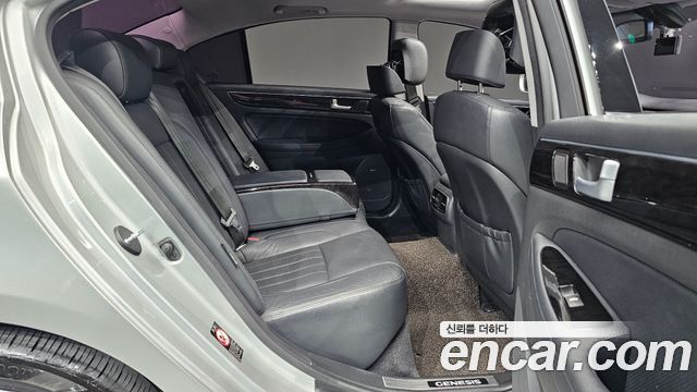 Hyundai Genesis 2014 — photo 28