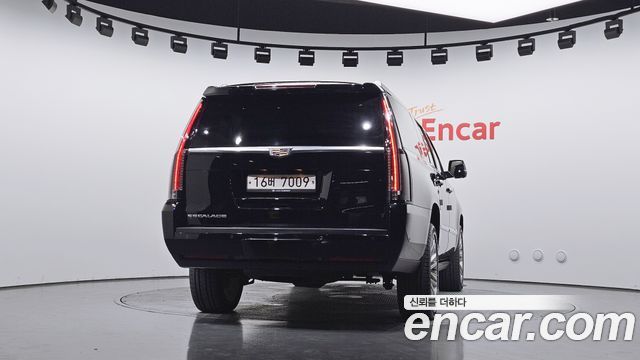 Cadillac Escalade 2017 — photo 4