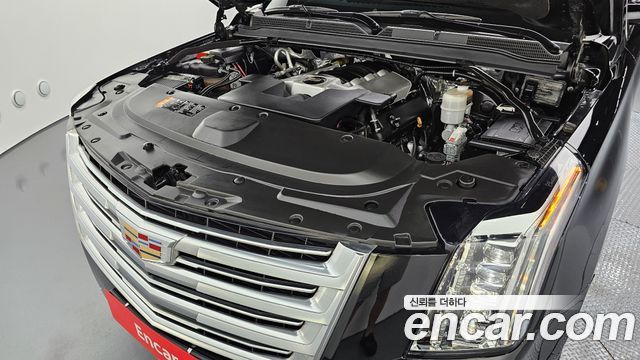 Cadillac Escalade 2017 — photo 6