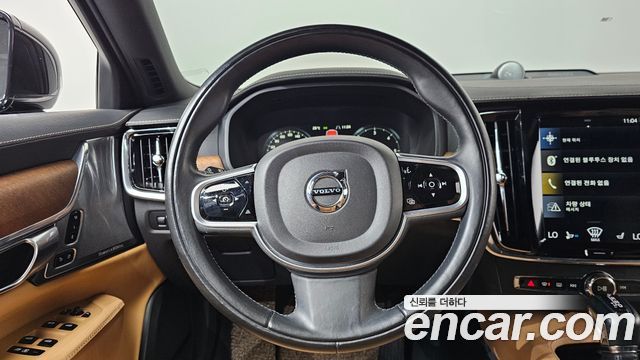 Volvo S90 2019 — photo 18