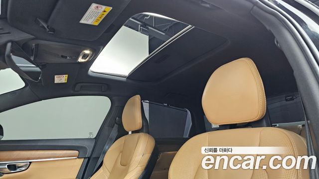 Volvo S90 2019 — photo 24