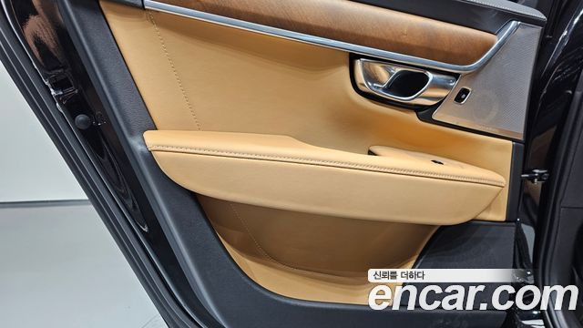Volvo S90 2019 — photo 15