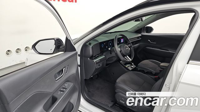 Hyundai Kona 2023 — photo 13